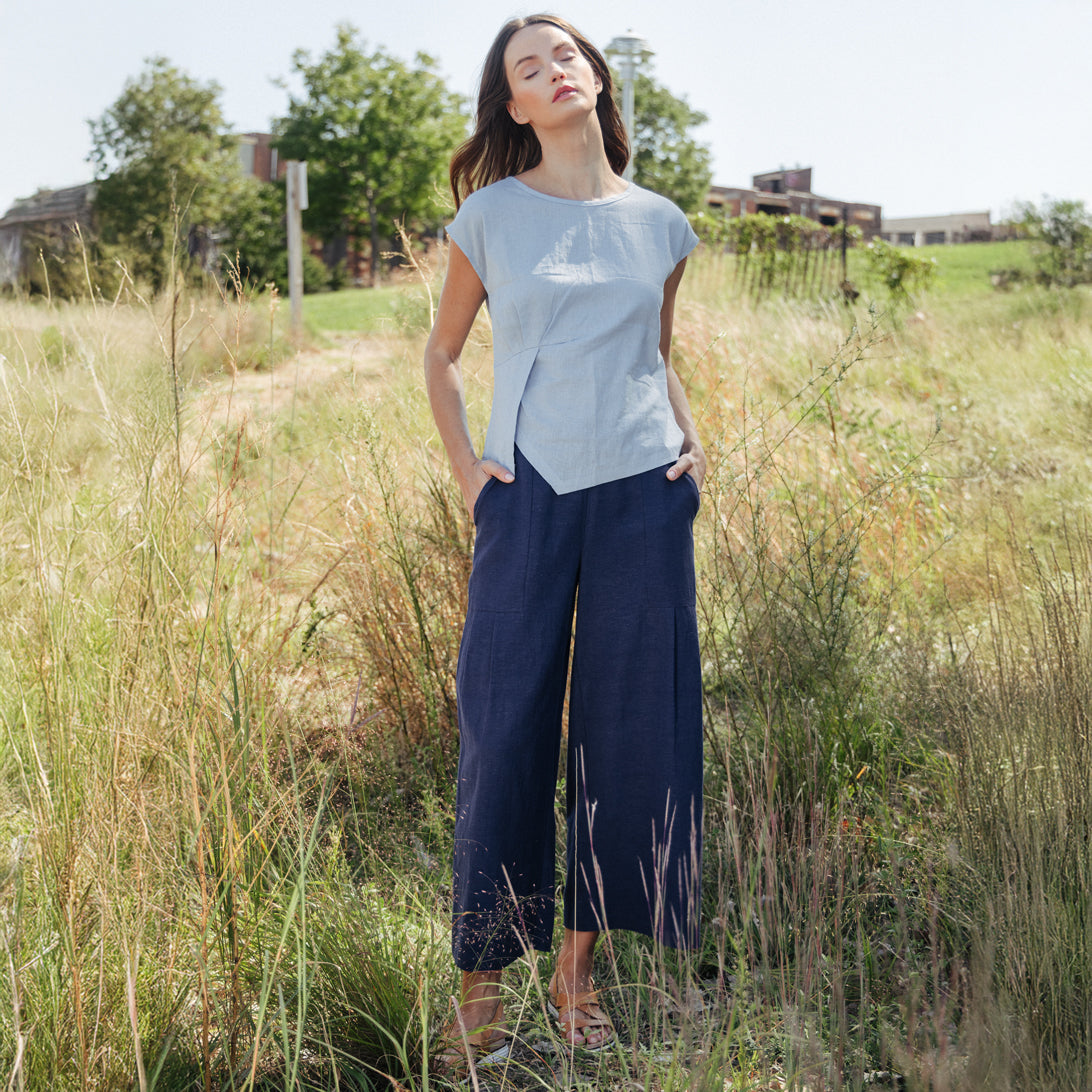Soft Cotton - Pleated Wide Leg Ankle Pant - Navy - Final Sale | Clara Sunwoo