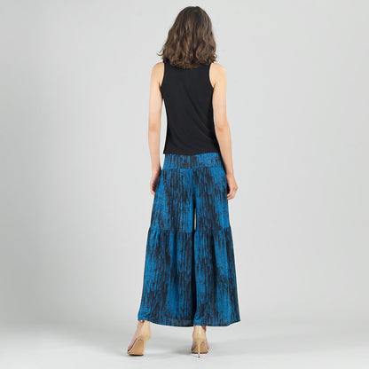 Sleeveless V-Neck Center Front Tie Top - Black | Clara Sunwoo