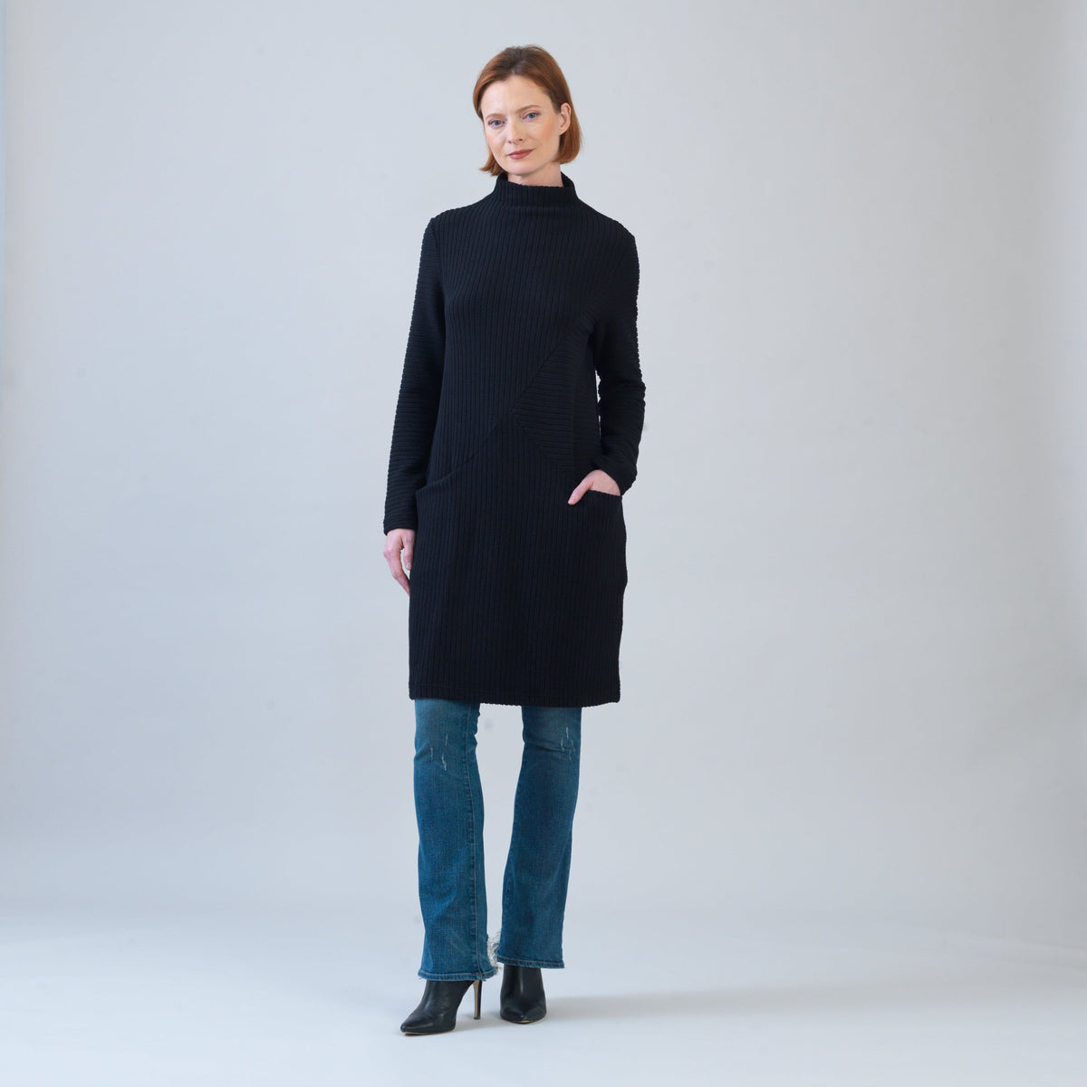 Chunky Ribbed - Tunic Pocket Sweater Dress - Black - Final Sale! | Clara Sunwoo
