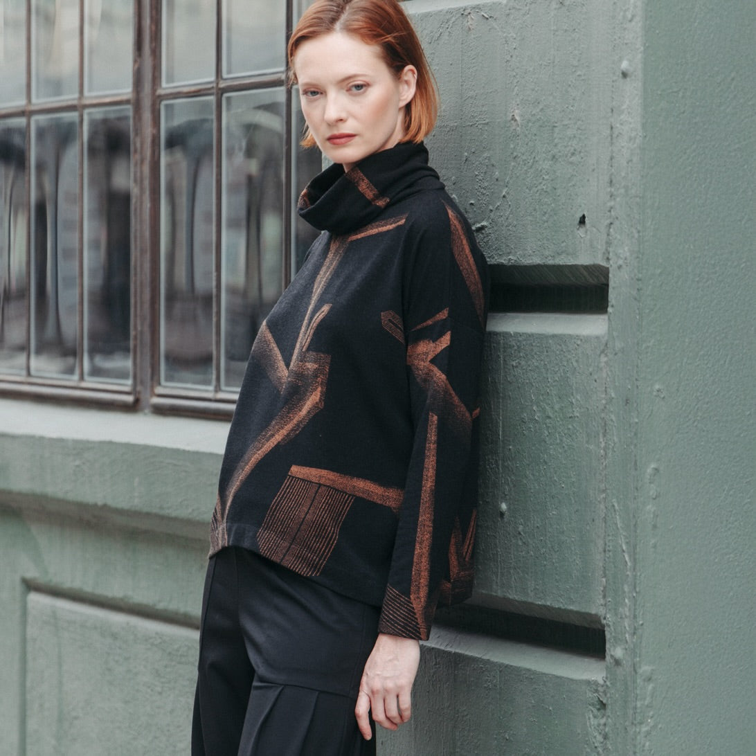 Lightweight Cozy - Tipped Hem Sweater - Linear Geo - Final Sale | Clara Sunwoo