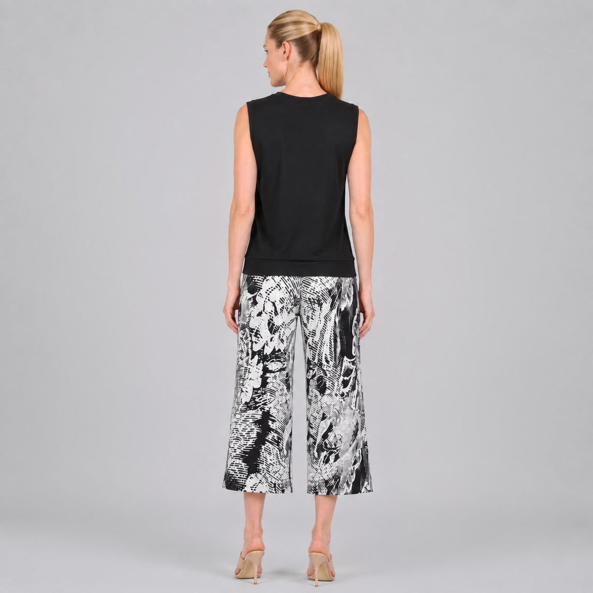 Solid Blouse Tank - Black - Final Sale | Clara Sunwoo