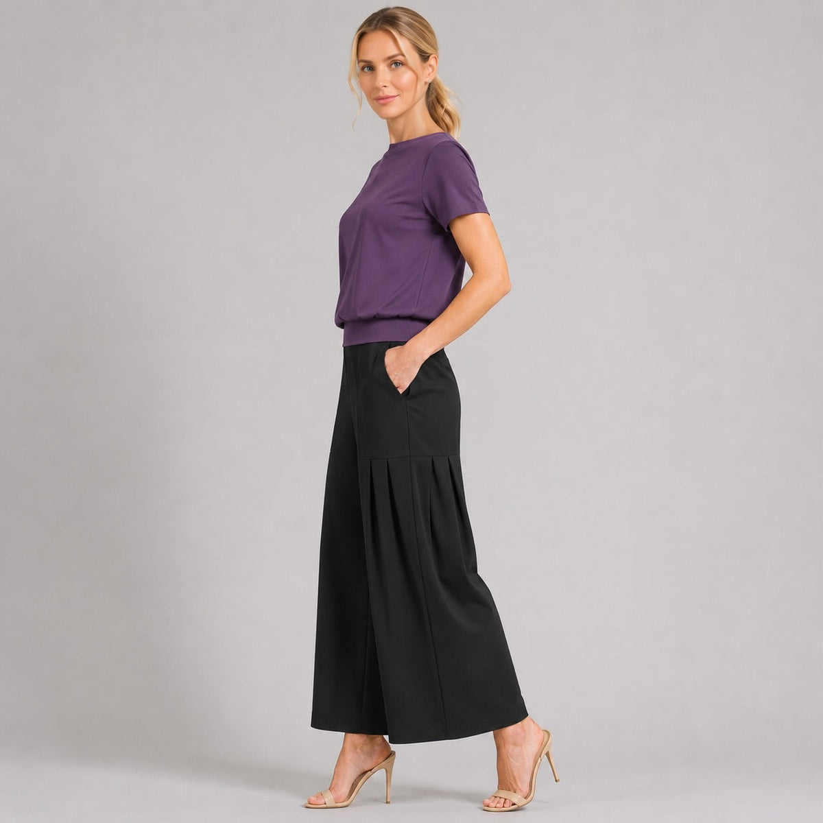 Modal Cotton - V-Back Cut-Out Top - Plum - Final Sale | Clara Sunwoo